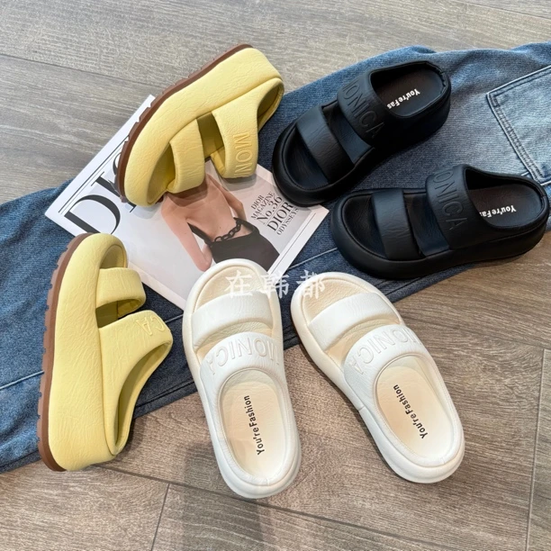 【ZHD】厚底外穿云朵拖鞋女2025夏季新款休闲防滑面包一字凉拖25521