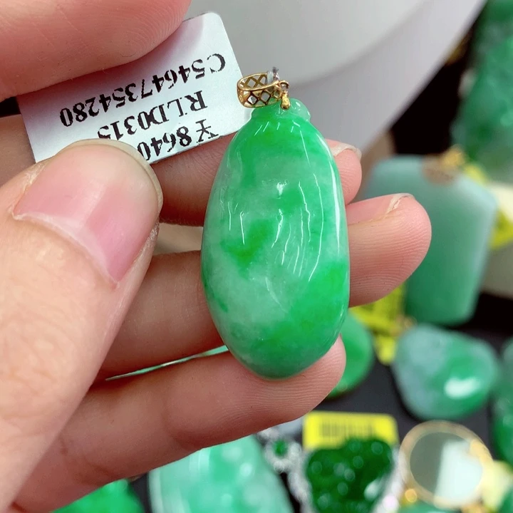 翡翠18K金镶嵌吊坠(不含链)