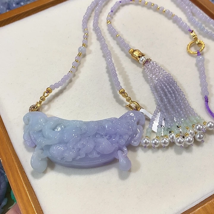 翡翠未镶嵌颈饰翡翠吊坠