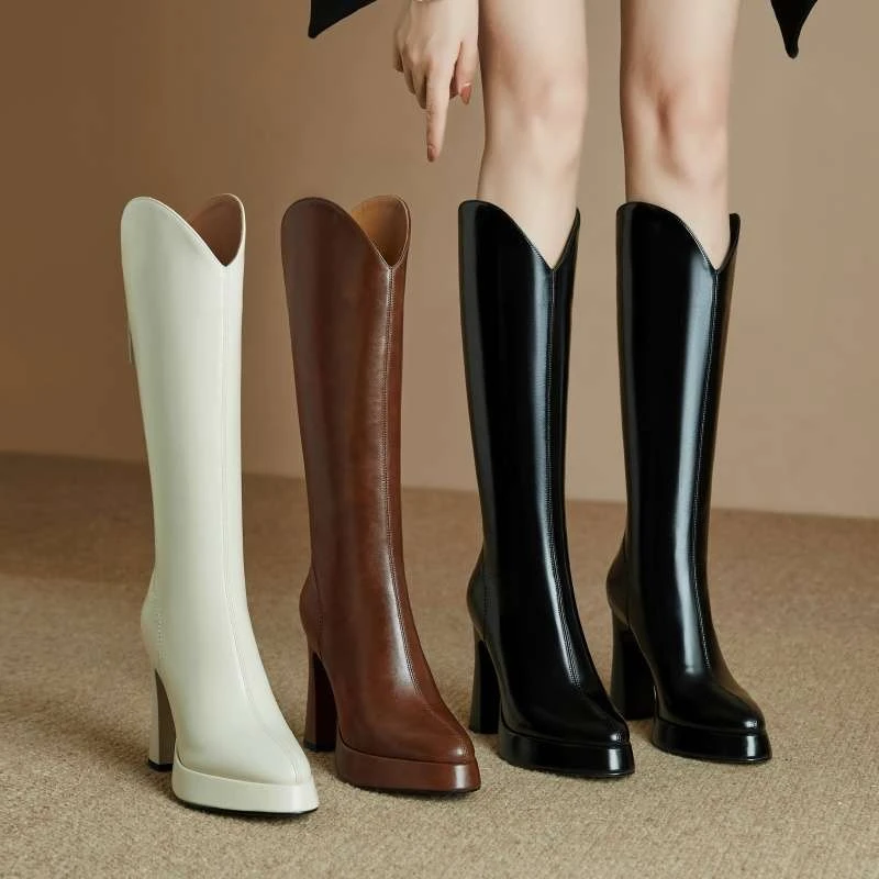 【万达撤柜】9cm软皮高跟长筒靴女2025粗跟尖头防水台不过膝高筒