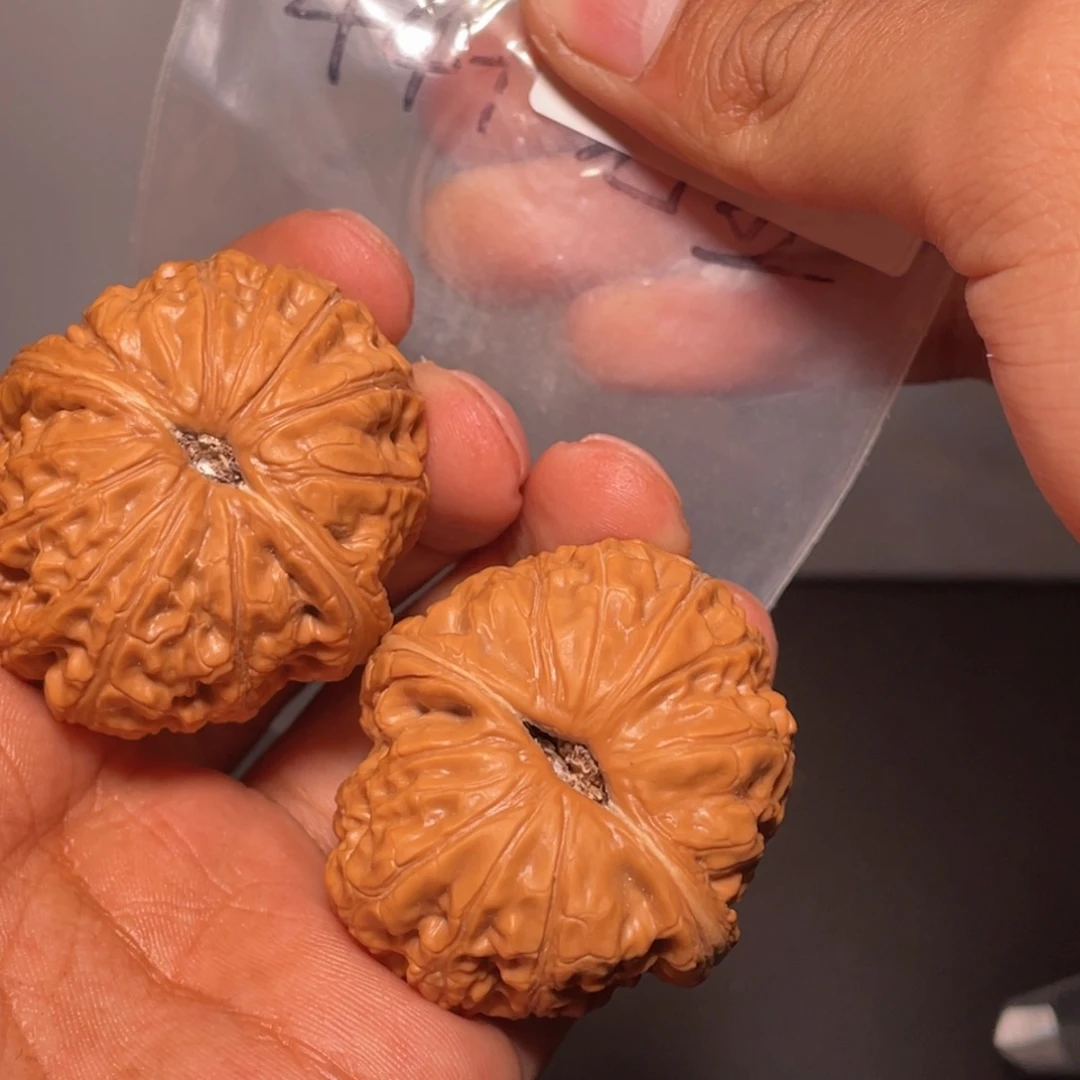 文玩核桃吊坠文玩核桃