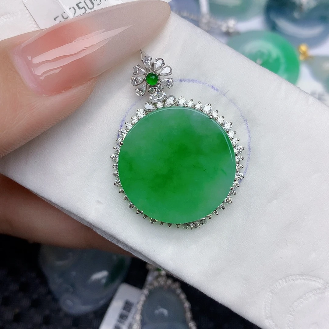 翡翠18K金镶嵌颈饰天然缅甸翡翠a货百元以上9元证书费自理