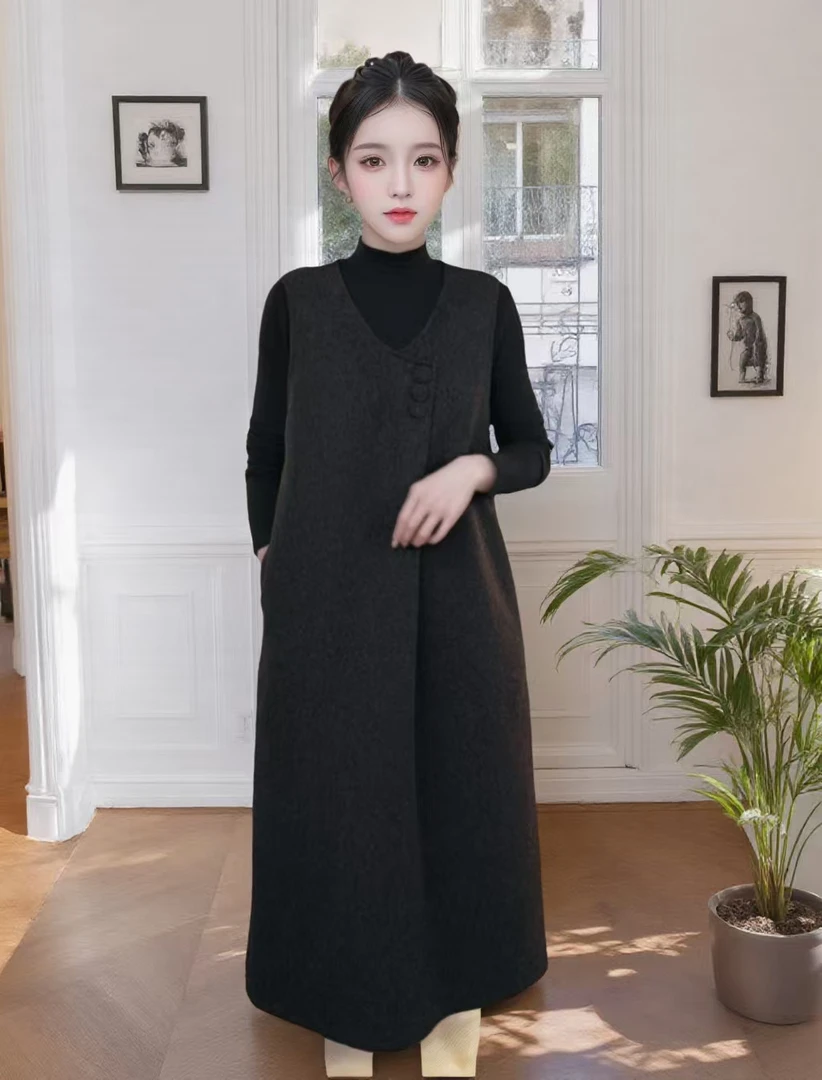 简约气质轻奢时尚休闲百搭马甲裙秋冬新款无袖呢料V领洋气背心裙