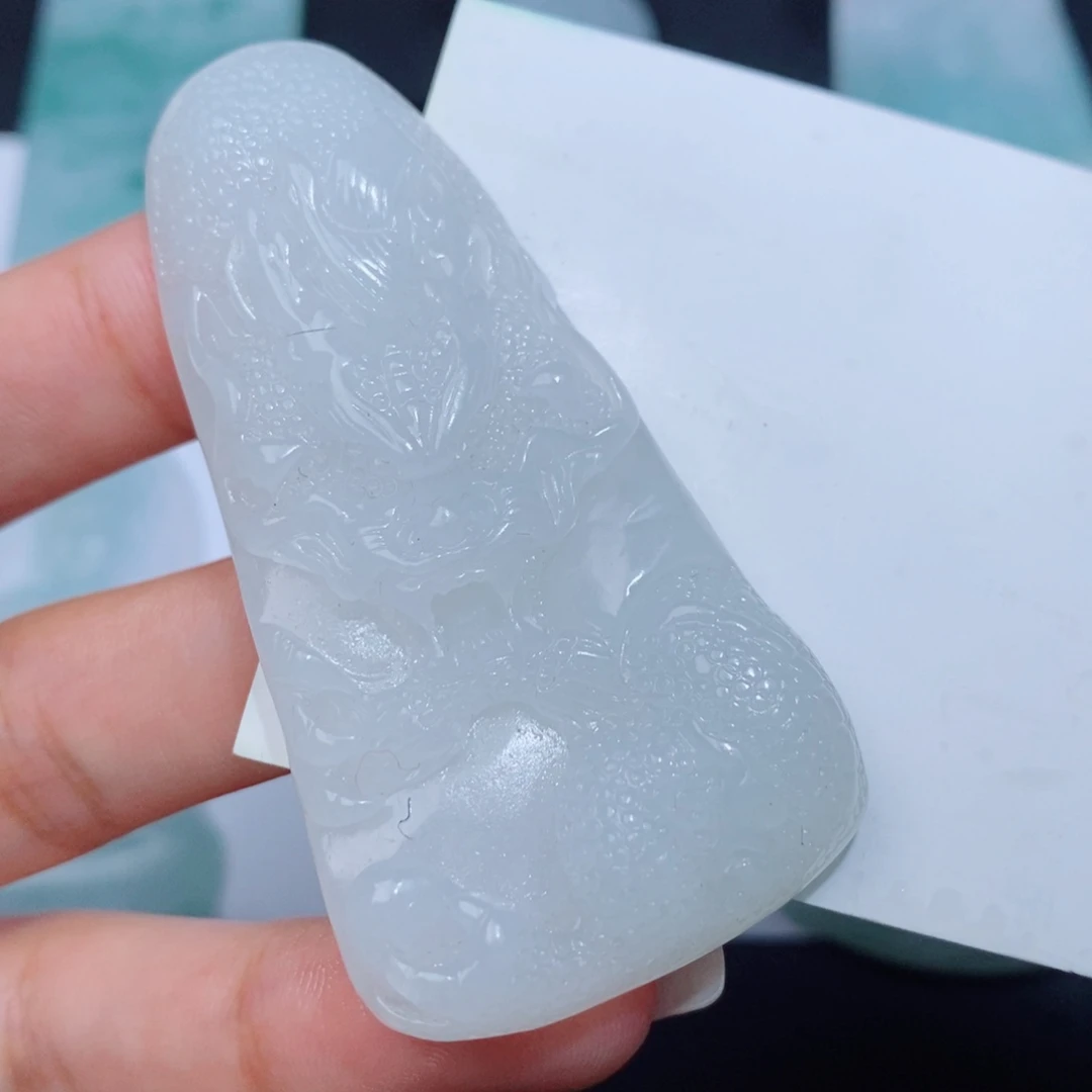 定制翡翠未镶嵌吊坠