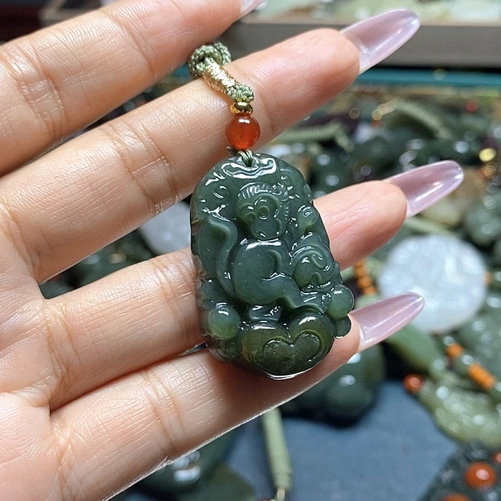 和田玉未镶嵌挂件