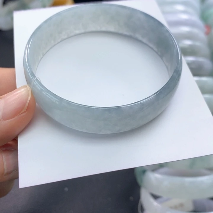 未镶嵌手镯翡翠公主