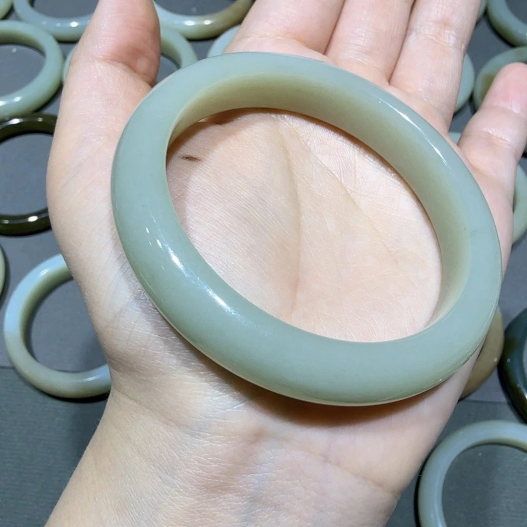 和田玉未镶嵌颈饰58.7/45