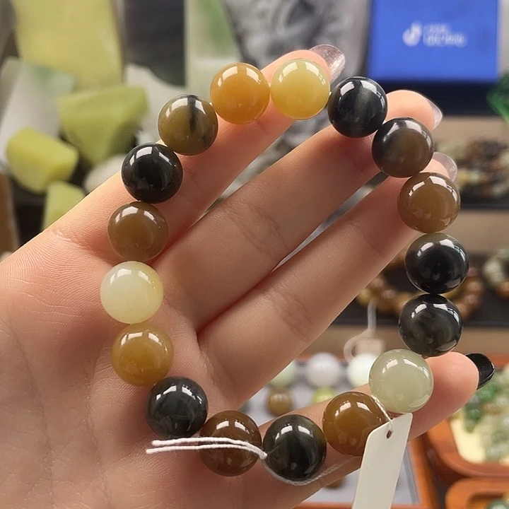 和田玉（糖玉）未镶嵌手链