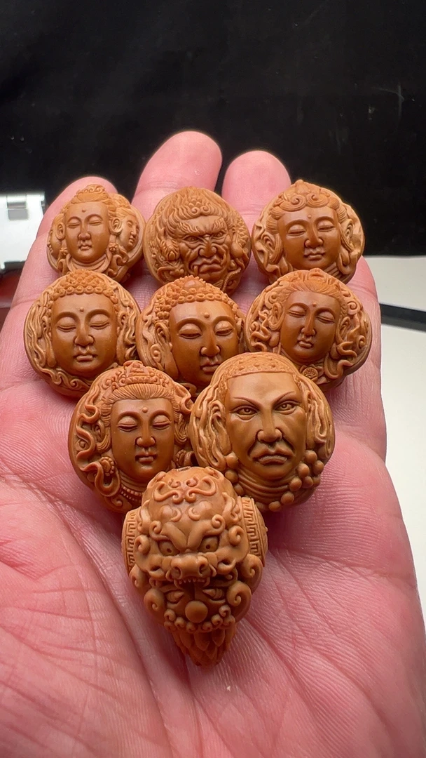 橄榄核雕刻#纯手工雕刻工艺品#天龙八部