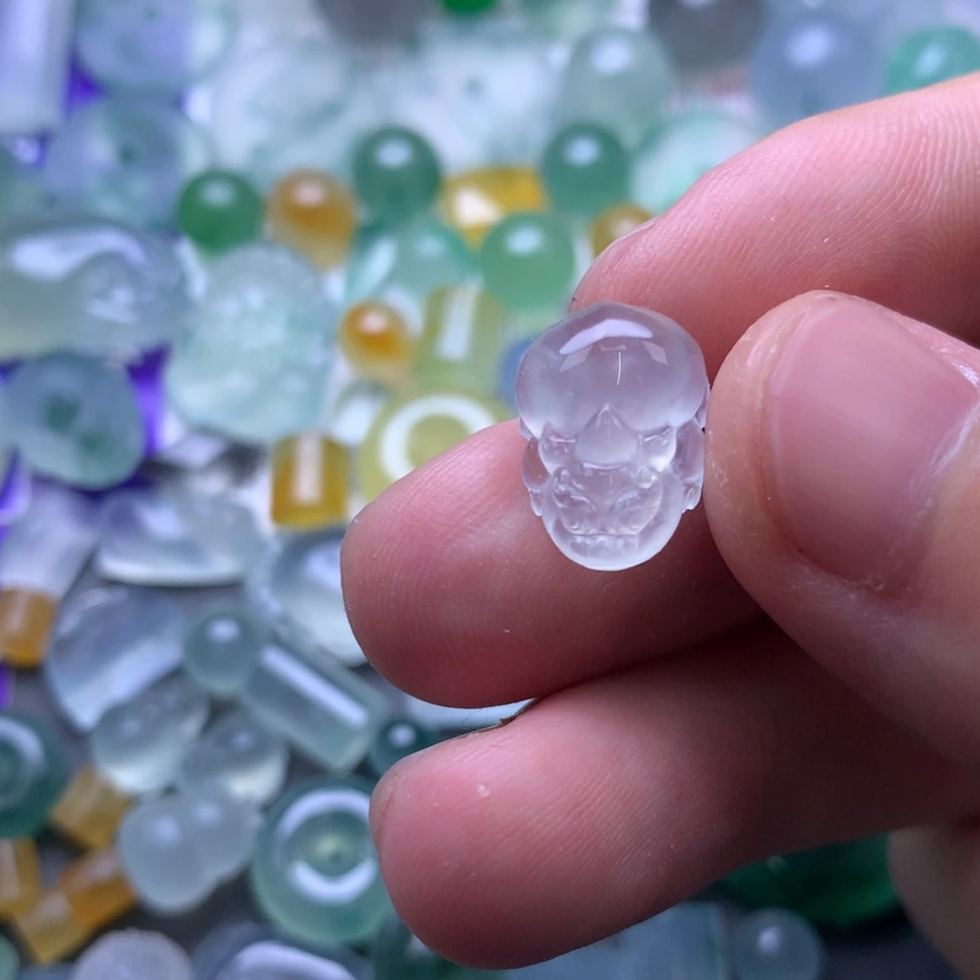 定制翡翠未镶嵌挂件