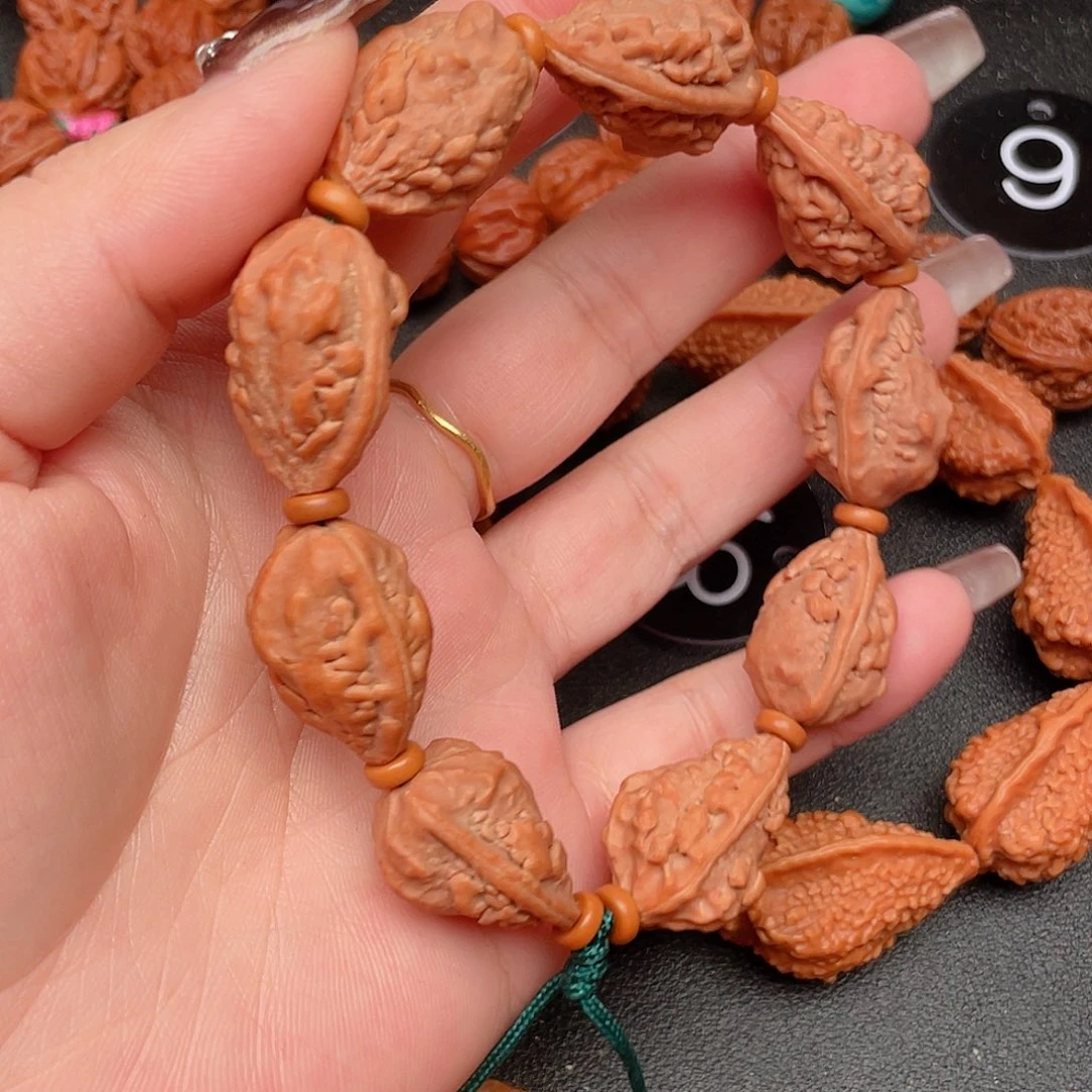 H***G文玩核桃吊坠麒麟