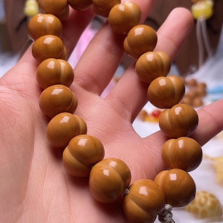 猴头核桃吊坠15尺寸柯基屁桃