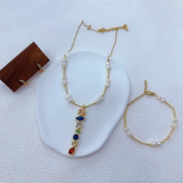 钛钢亚克力项链 爱纳扎尔0529022不易掉色时尚百搭新款手工三件套