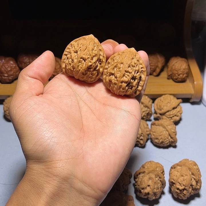 文玩核桃把件骑****马35金牛。