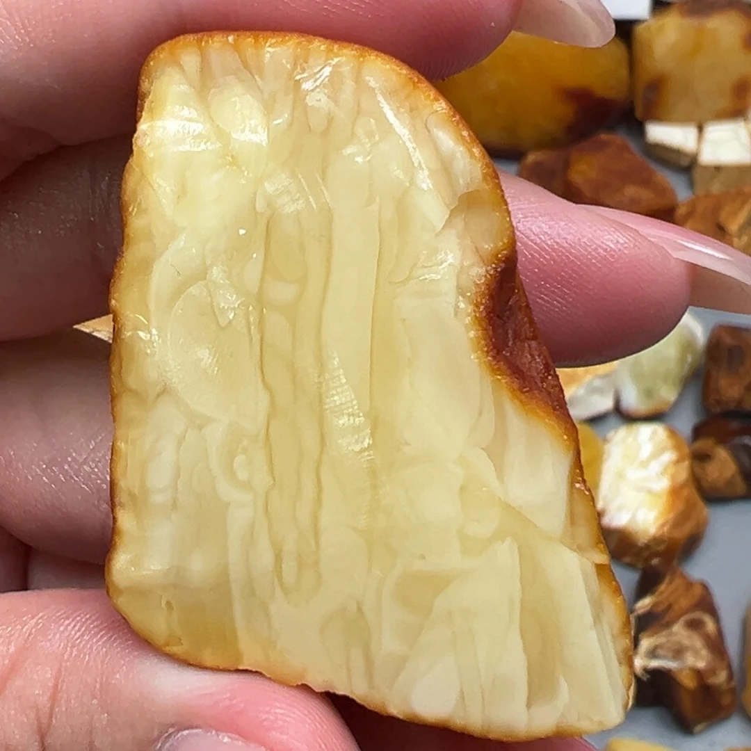 定制琥珀未镶嵌蜜蜡