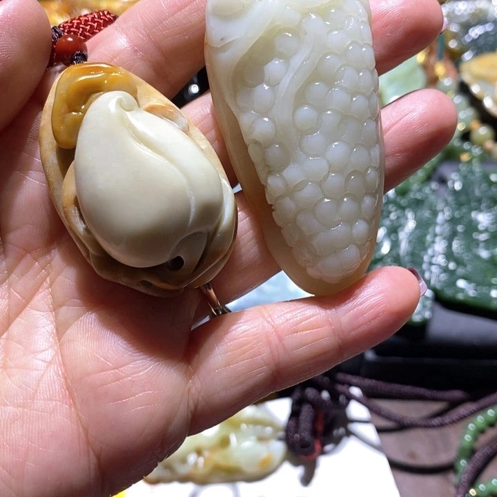 岫玉毛衣链未镶嵌