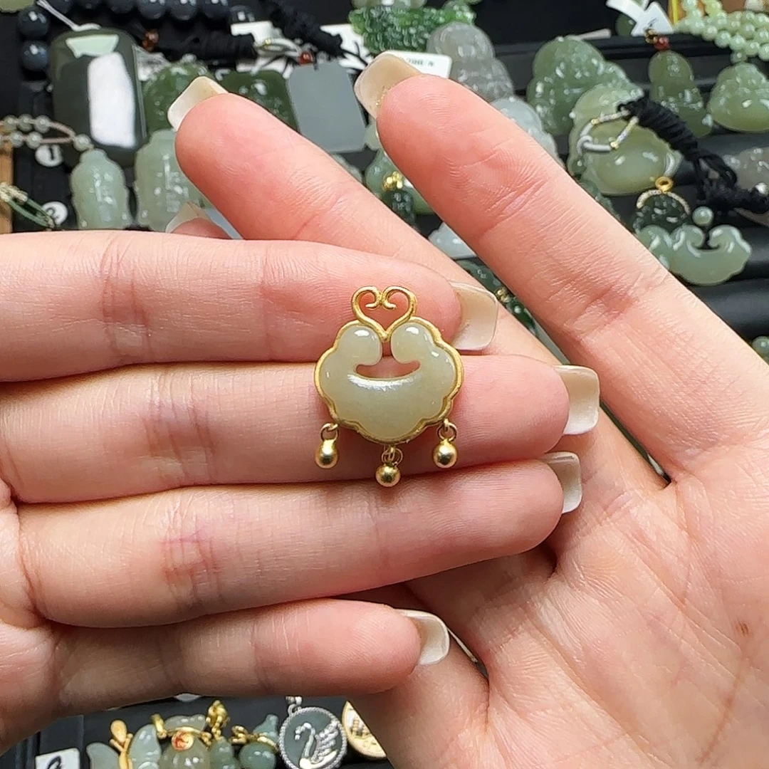 颈饰银S925镶嵌和田玉