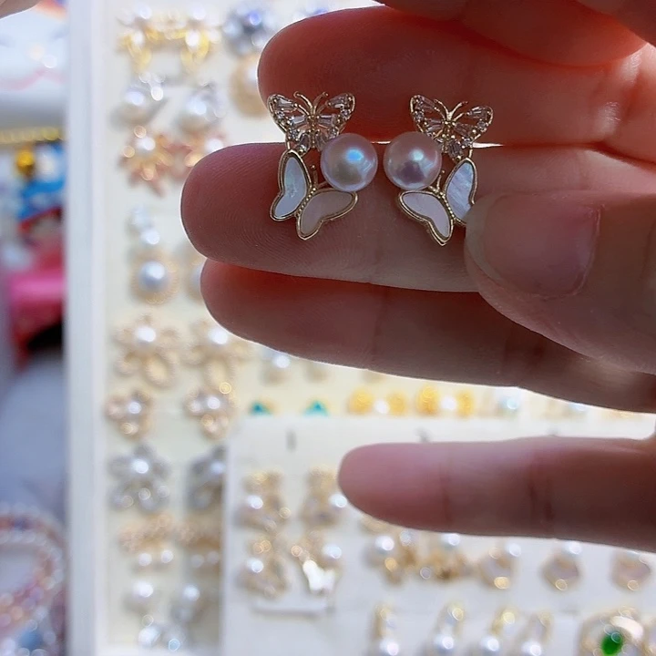 淡水珍珠合金耳饰