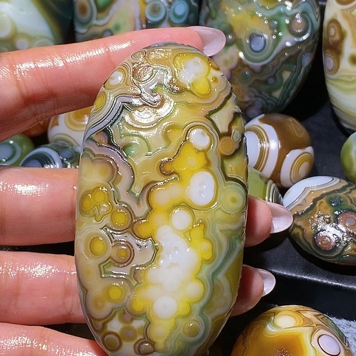 玛瑙/玉髓未镶嵌珠宝奇石89