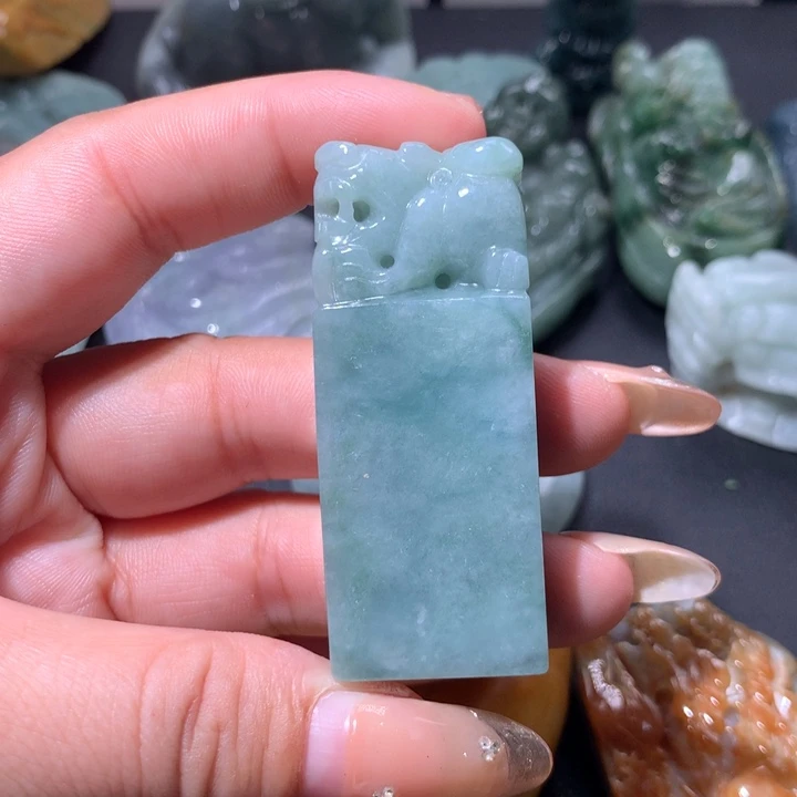 翡翠未镶嵌颈饰保真天然A货翡翠