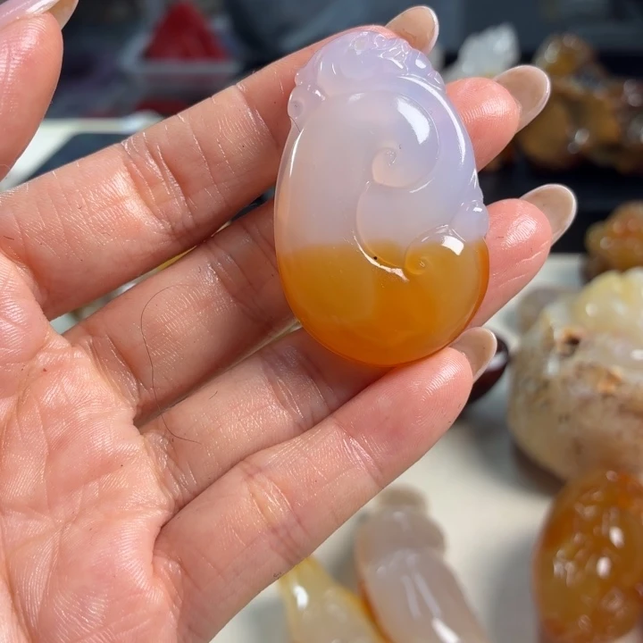 未镶嵌颈饰玛瑙/玉髓