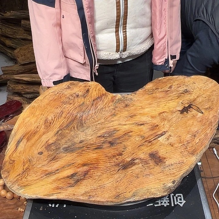 松木（琥珀木）?****。