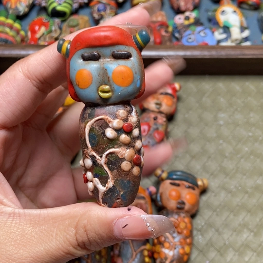 颈饰琉璃印度尼西亚丸子头