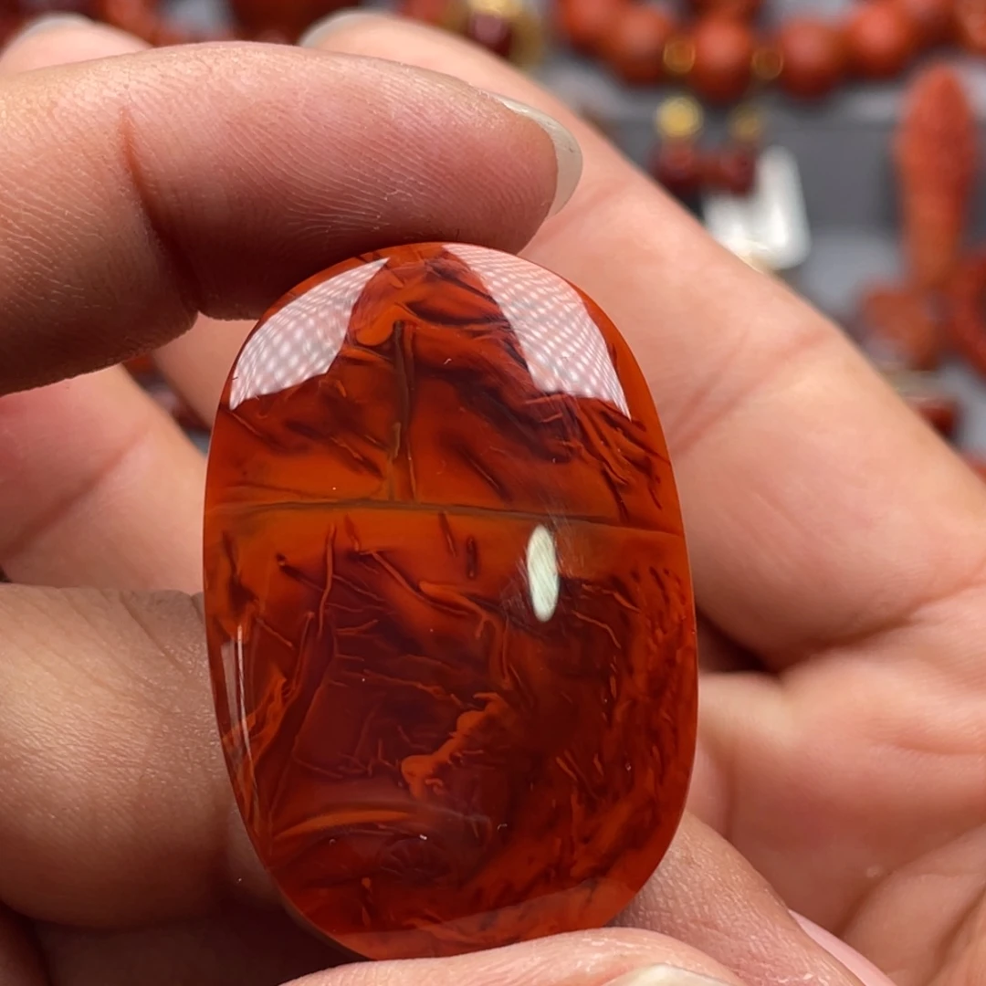 南红玛瑙未镶嵌珠宝奇石吊坠