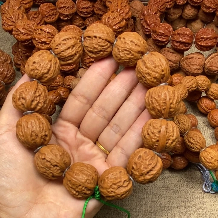 文玩核桃吊坠密纹元宝