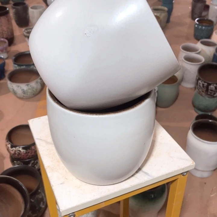 花盆紫砂口径20高度20两只小瑕疵
