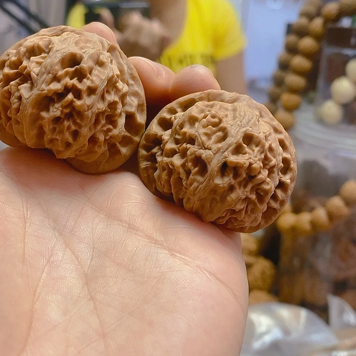 【闪购商品】文玩核桃把件43宫灯