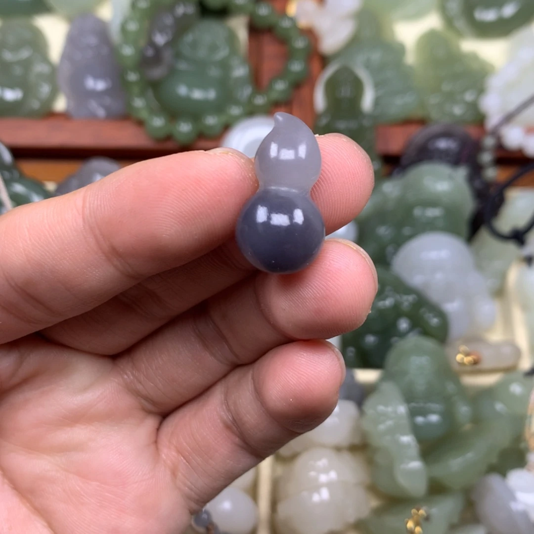 【闪购商品】颈饰未镶嵌和田玉?****?