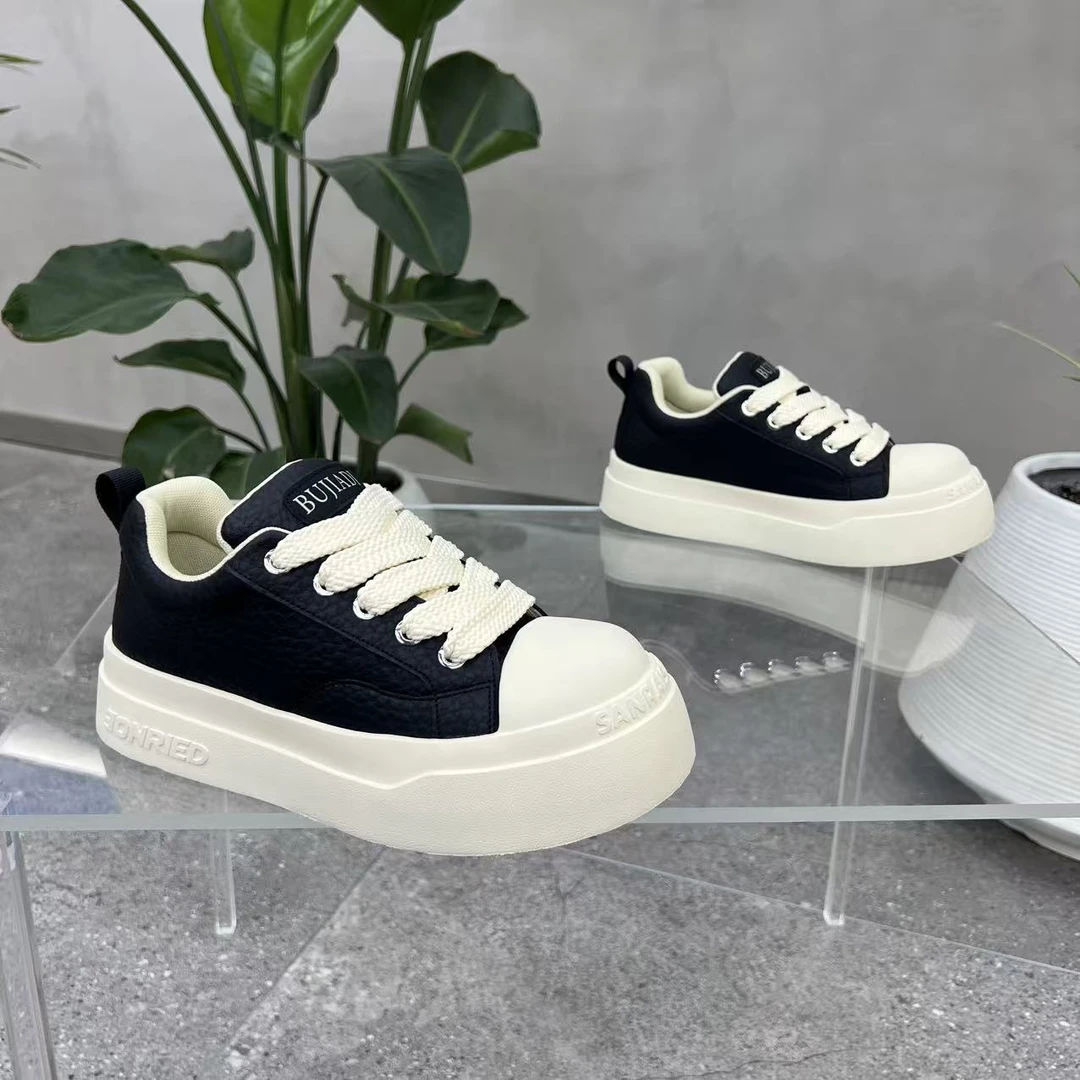 小众款2025秋季新款低帮皮面厚底休闲鞋青春潮流舒适百搭爆款潮鞋