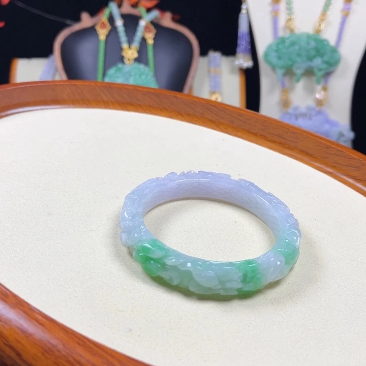 翡翠未镶嵌项链冰阳绿手镯