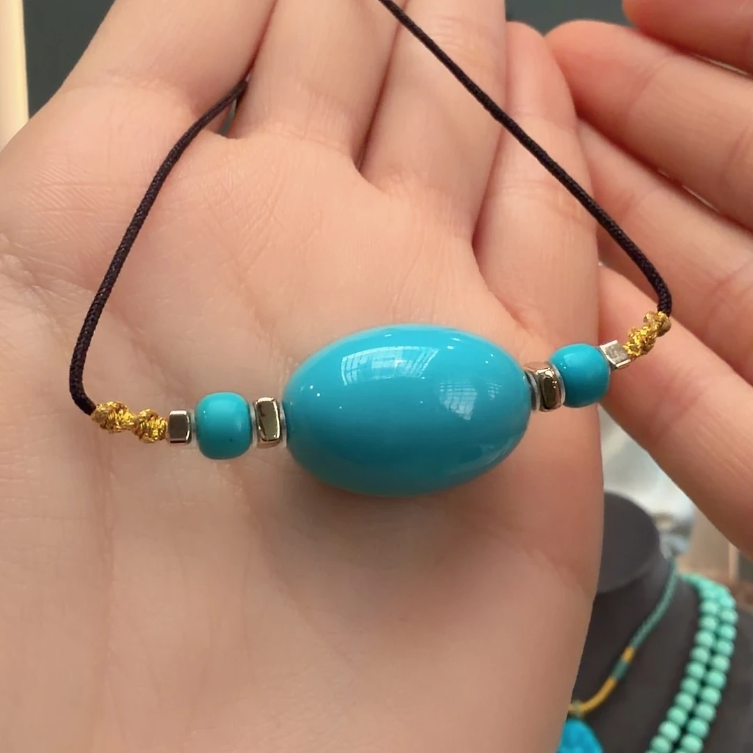 绿松石未镶嵌颈饰