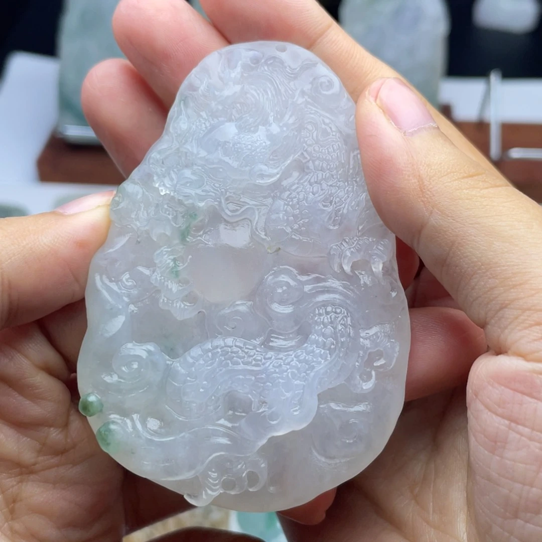 未镶嵌定制翡翠龙牌