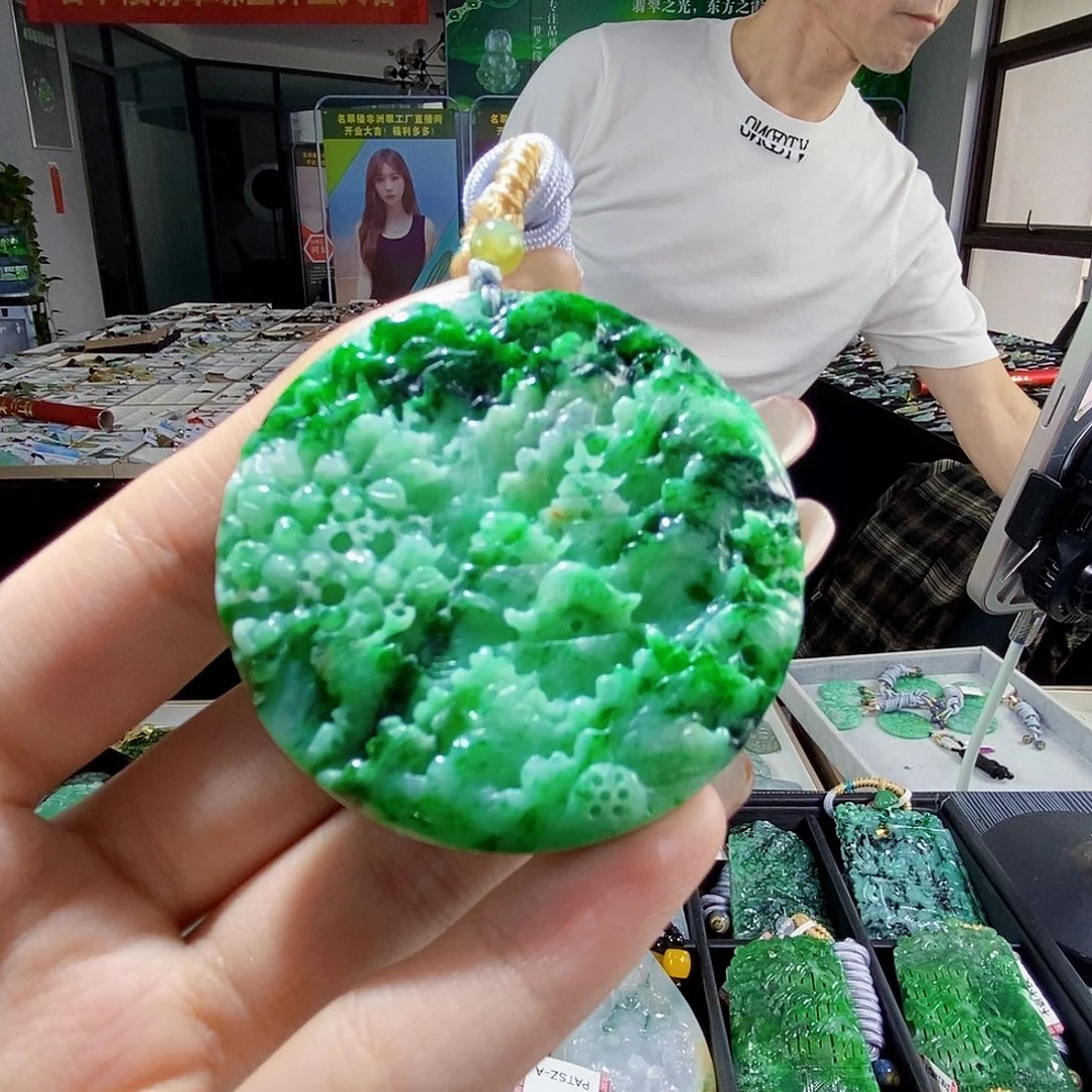 颈饰未镶嵌翡翠翡翠