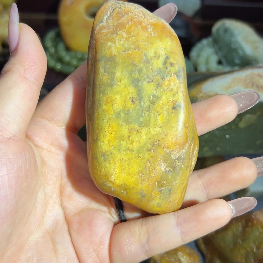 和田玉未镶嵌珠宝奇石