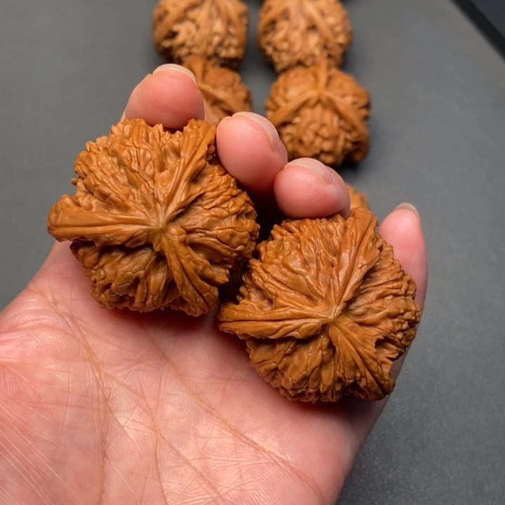 文玩核桃吊坠醉**河核桃