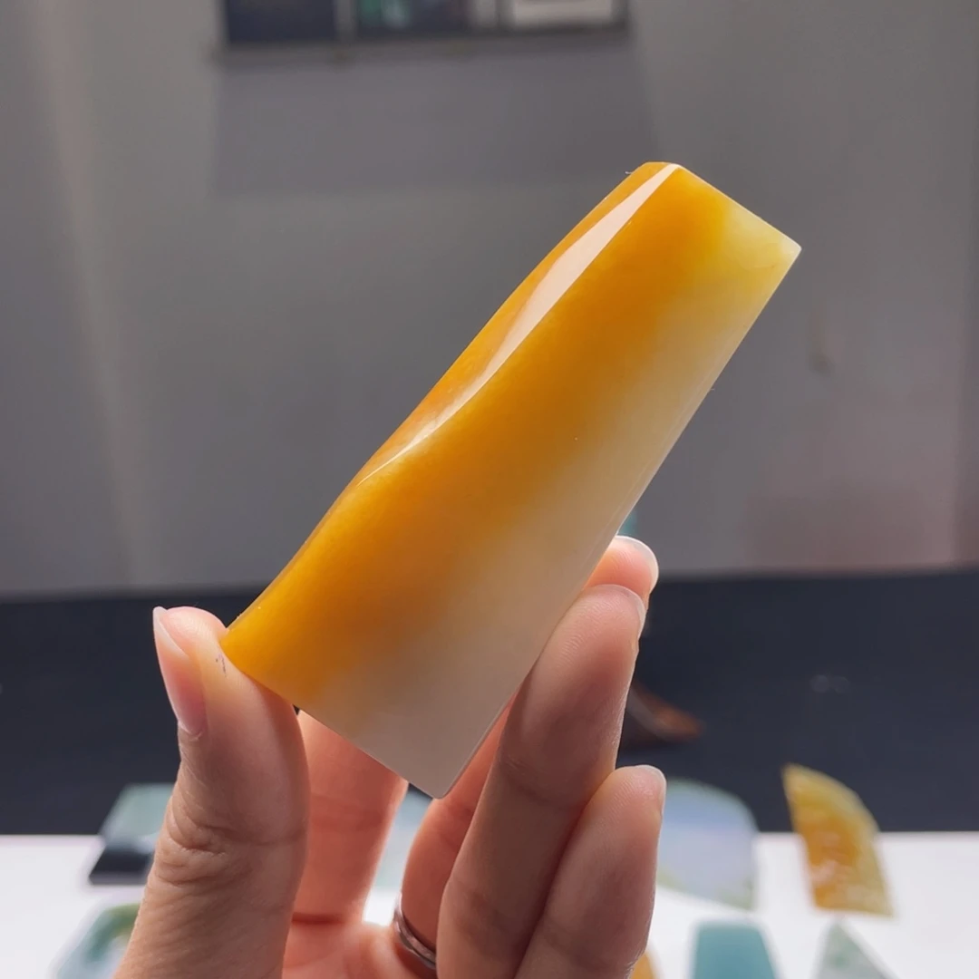 定制翡翠未镶嵌包工