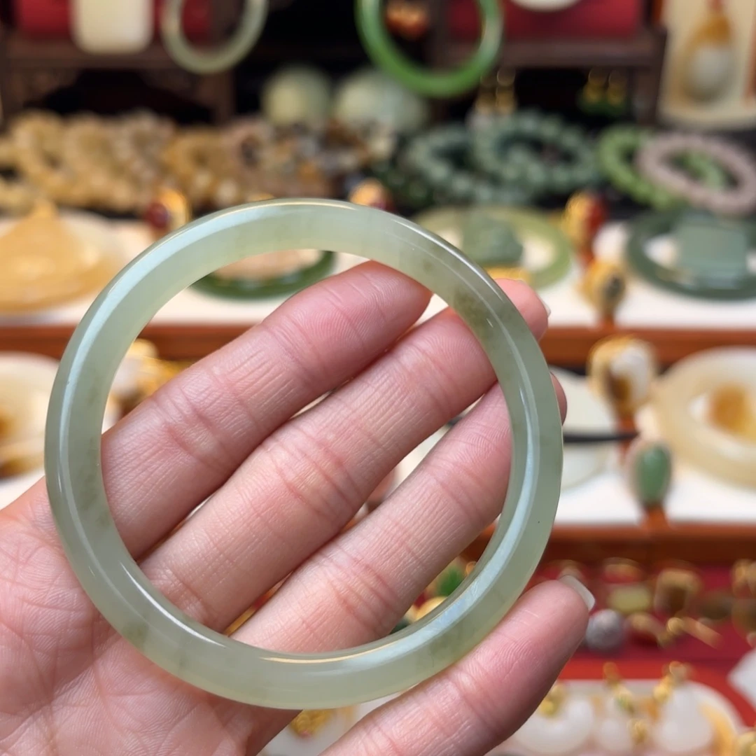 和田玉手镯未镶嵌59