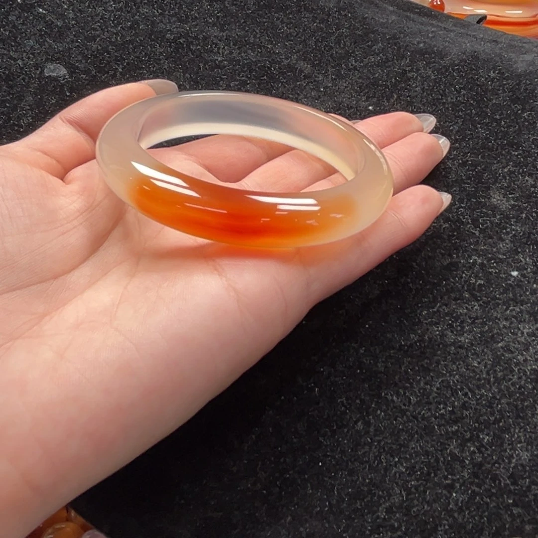 手镯玛瑙/玉髓未镶嵌