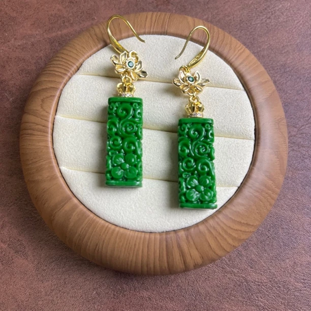 满绿 满雕无事牌 耳坠