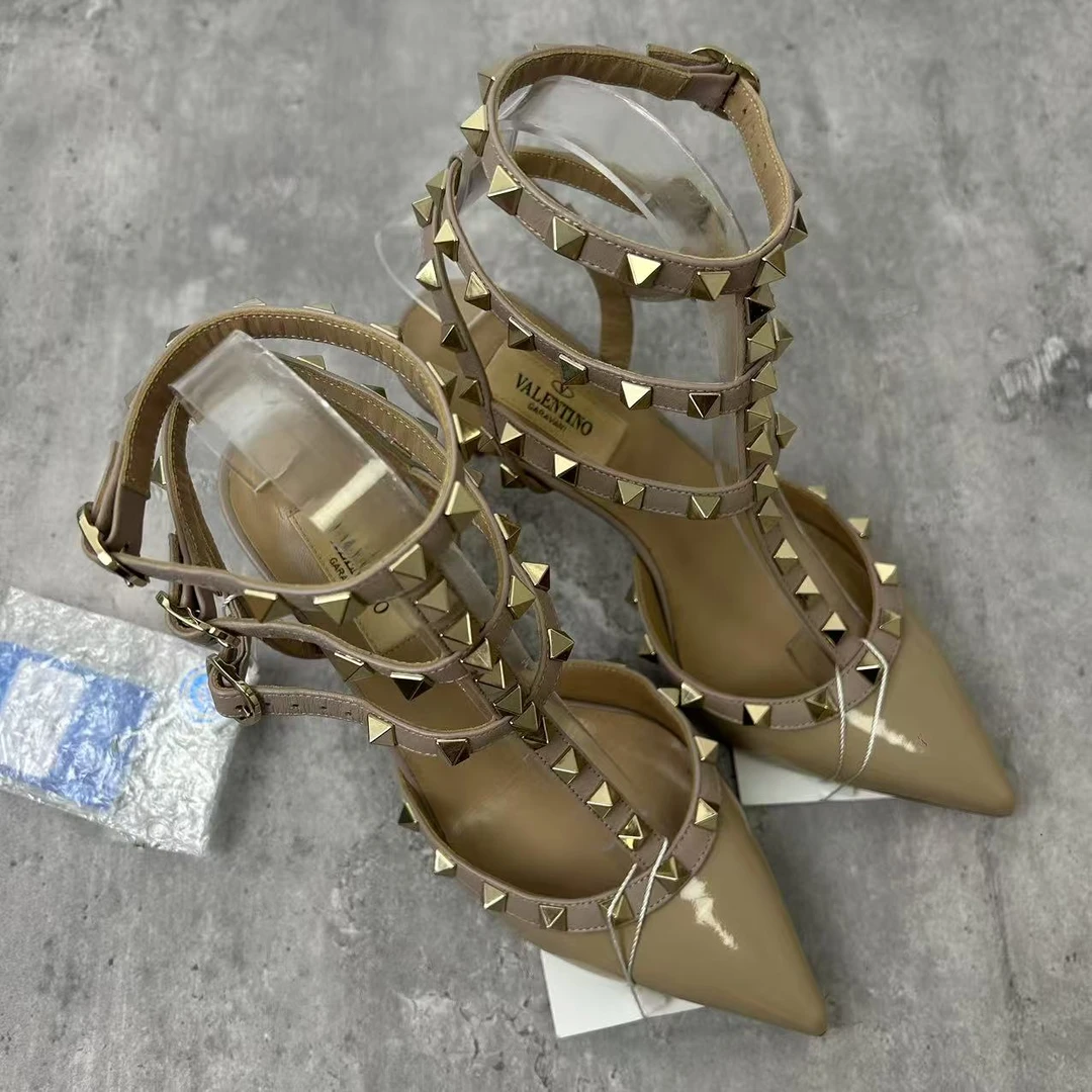 95新 Valentino/华伦天奴 36码/仔仔女鞋裸色三环扣高跟鞋xxs1203