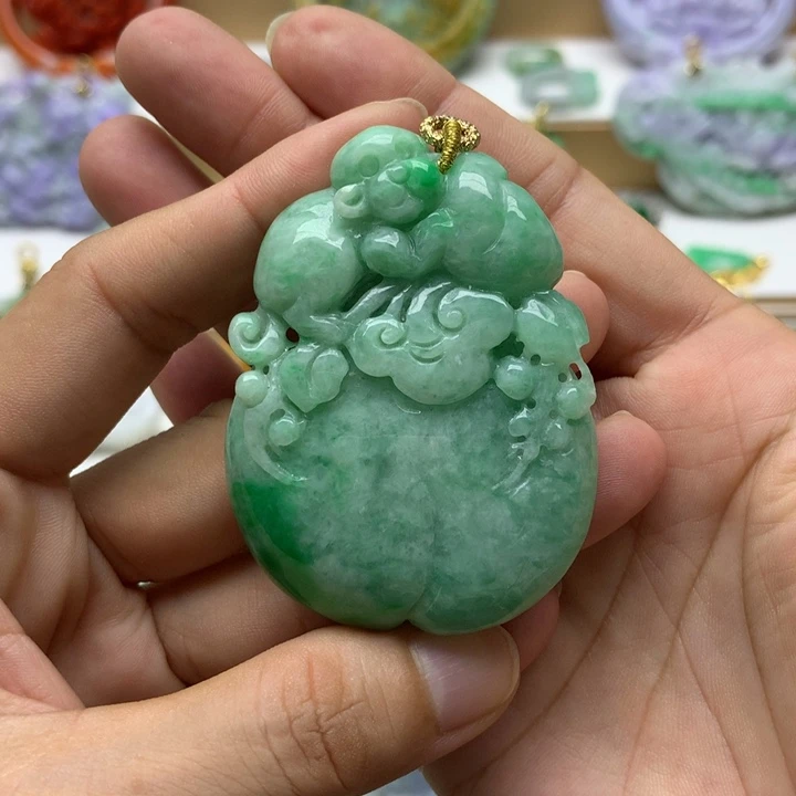 颈饰未镶嵌翡翠翡翠