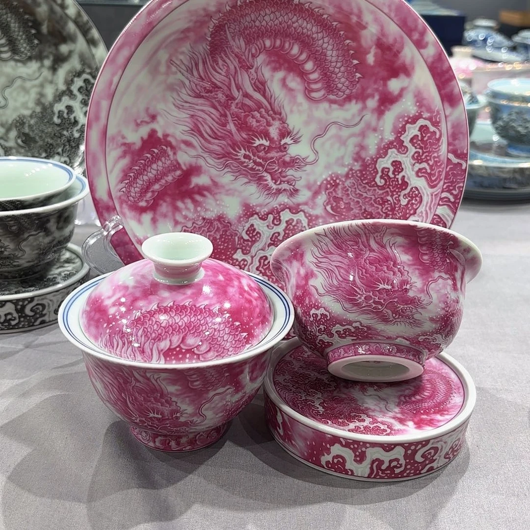 瓷片景德镇瓷器精品陈列