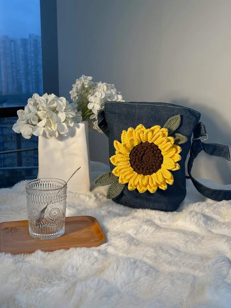 单肩向日葵针织水桶包编织斜挎包纯手工斜跨民族风牛仔百搭