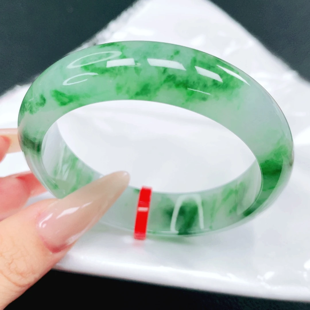 翡翠未镶嵌手镯53