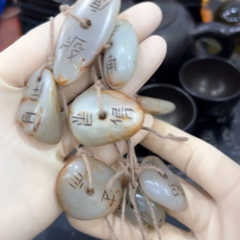 吊坠滴血莲花菩提