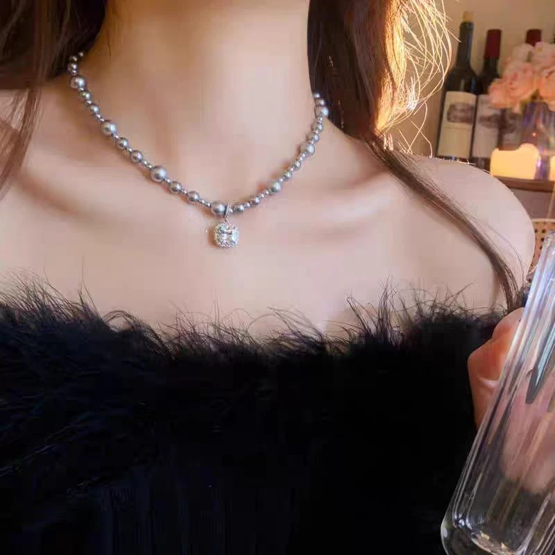 钛钢仿珍珠项链 柒桉法式气泡小方糖珍珠项链精致高级颈链锁骨链